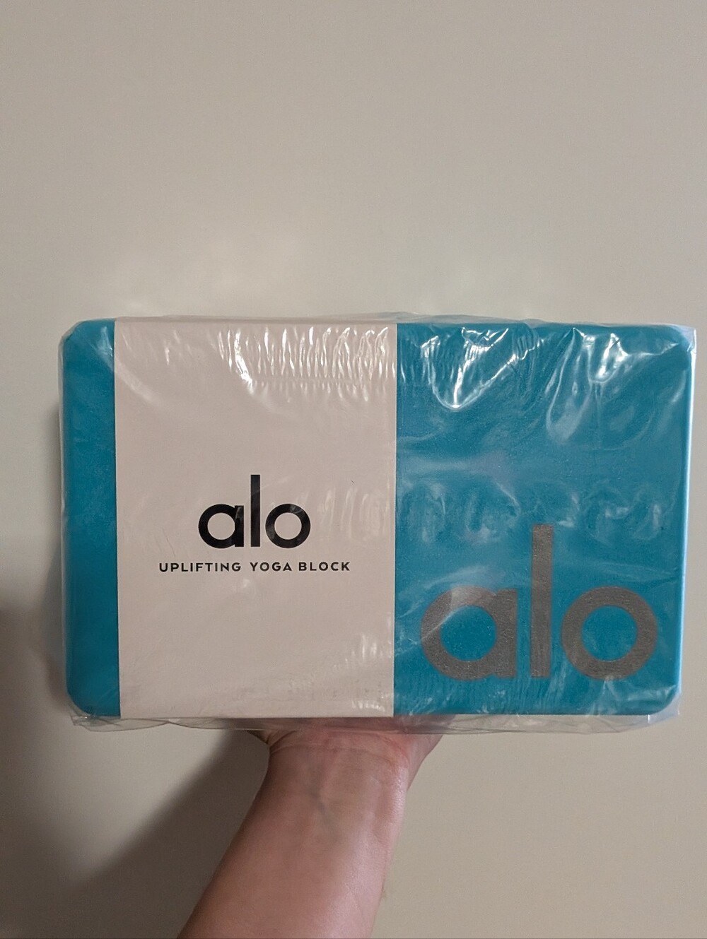 New Alo Yoga Uplifting Yoga Block & Matching Strap Aqua Blue Color